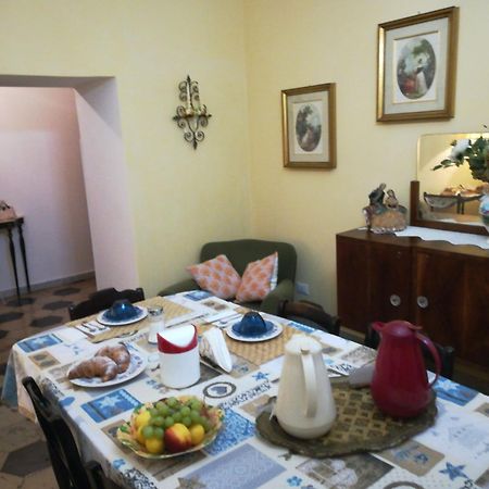 泰拉奇纳Angelina Antica Dimora住宿加早餐旅馆 外观 照片
